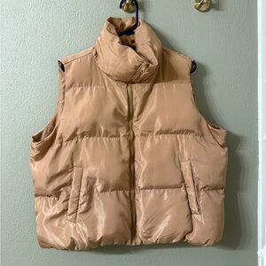 Women's tan Puffer Vest L